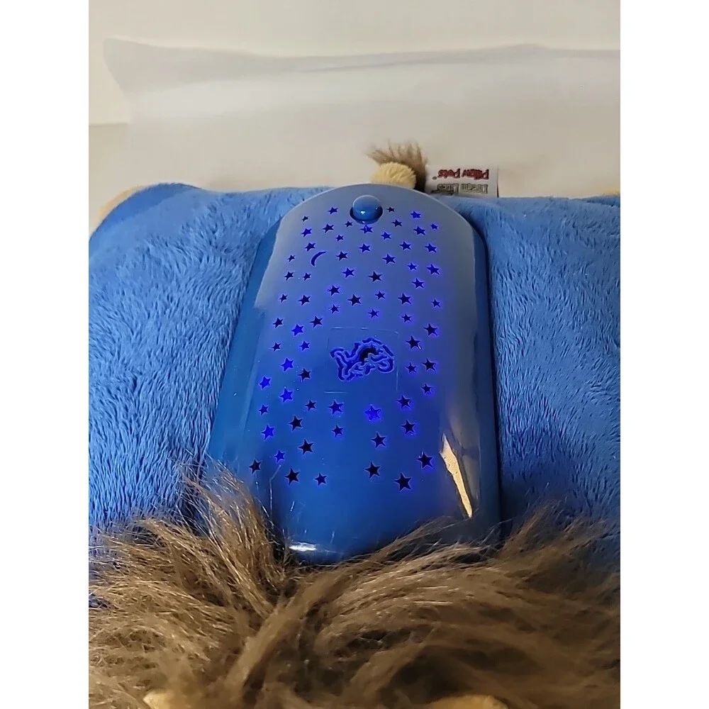 Detroit Lions Pillow Pet Dream Lite Night Light, Shines Stars & Lions Logo! Work